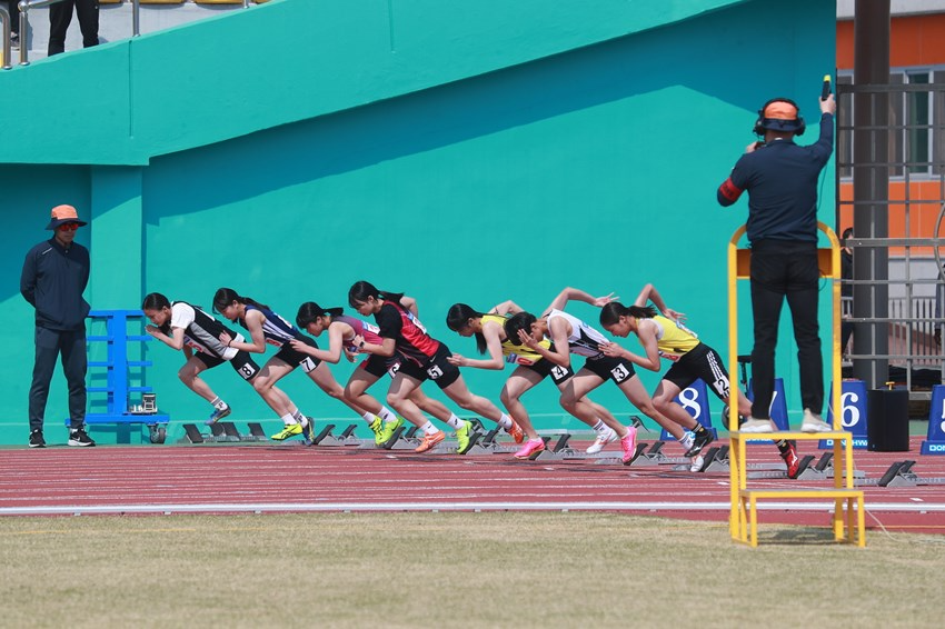 6.예천군, 경북소년체육대회 육상경기 개최…육상 꿈나무들의 금빛 질주